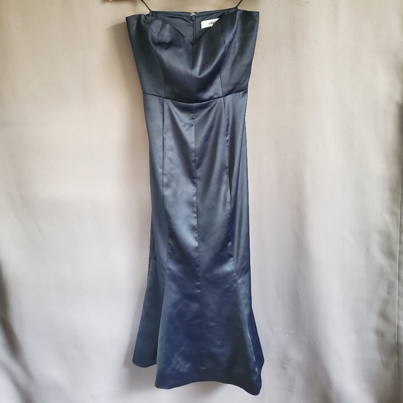 Likely Dresses & Skirts - Likely Sophie satin dress size 2